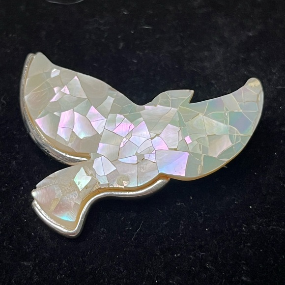 Liz Claiborne Jewelry - 101 Liz Claiborne Mother of Pearl Mosaic Peace Dove Brooch